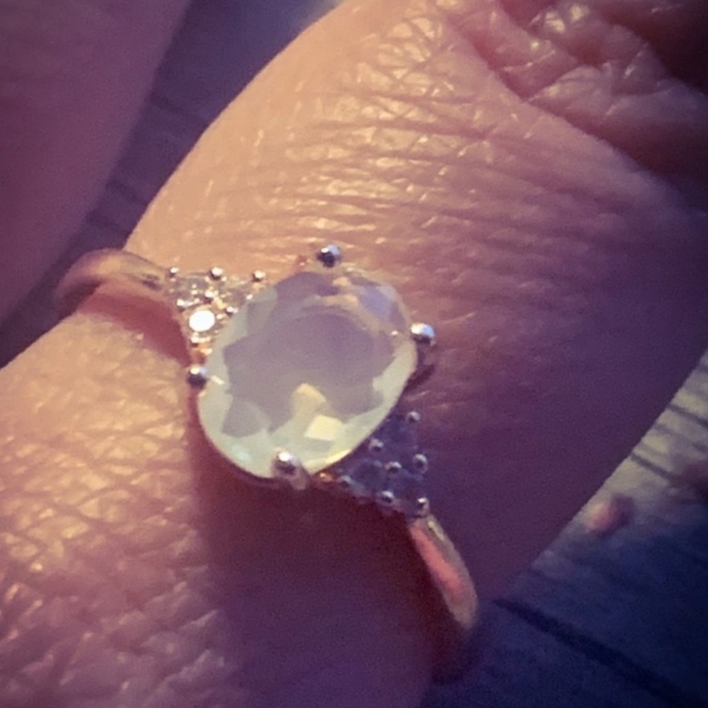 New Woman’s Handcrafted Genuine 18k Rose Gold Natural Moonstone European Ring - Picture 6 of 10